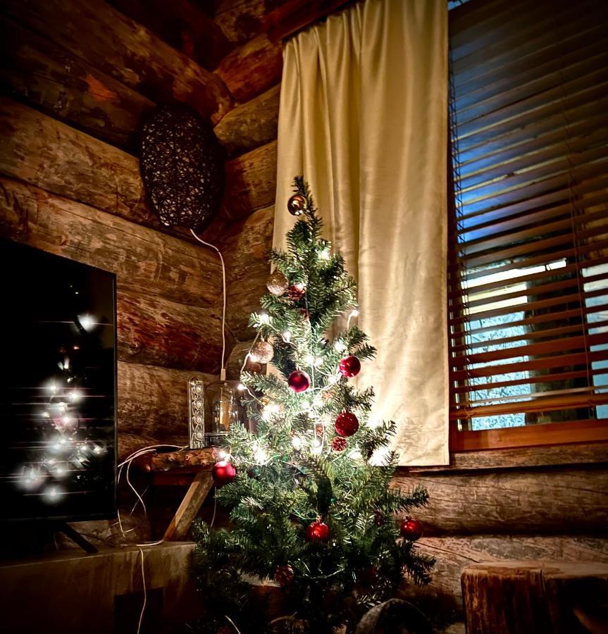 רוקה Villa Saarua By The Slopes Ski In, Family & Bike Park, Hike Trails, National Park, Wifi - Lapland Villas מראה חיצוני תמונה